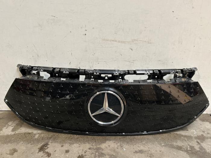 Grille Mercedes EQB