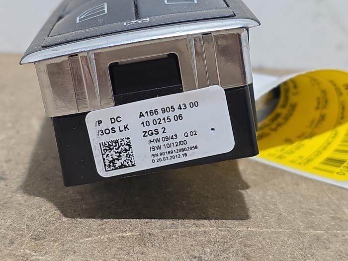Multi-functional window switch Mercedes B-Klasse