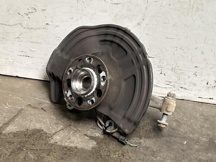 Fusee rechts-voor Mercedes B-Klasse