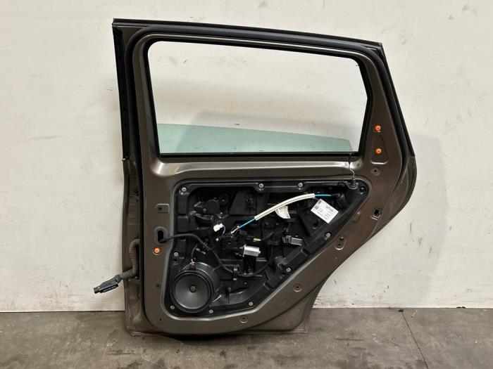 Rear door 4-door, right Mercedes B-Klasse