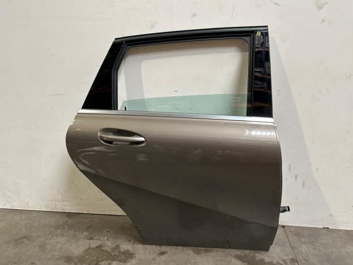 Rear door 4-door, right Mercedes B-Klasse