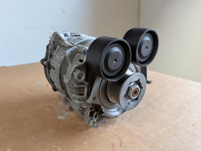 Dynamo Mercedes GLA