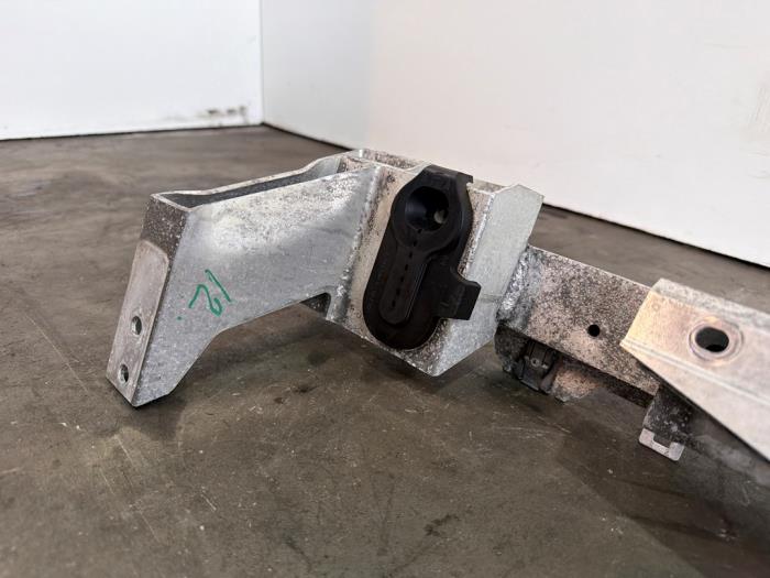 Barre radiateur Mercedes CLA