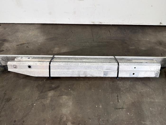 Barre radiateur Mercedes CLA