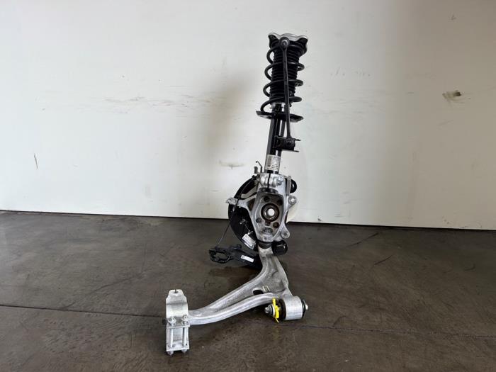 Fusee links-voor Mercedes CLA