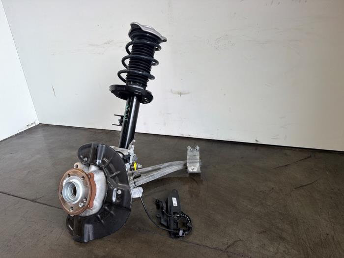 Fusee links-voor Mercedes CLA