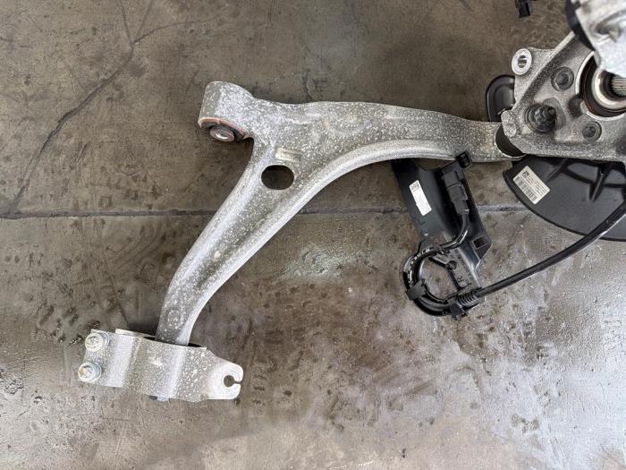 Fusee rechts-voor Mercedes CLA