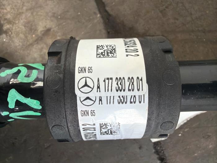 Arbre de transmission avant gauche Mercedes CLA