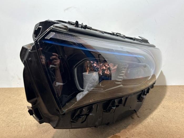 Reflektor lewy Mercedes EQA