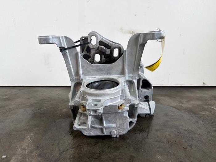 Soporte de motor Mercedes CLA