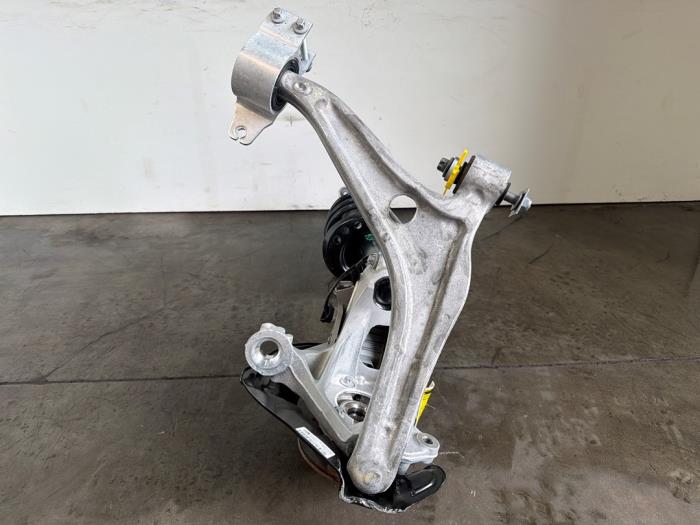 Knuckle, front left Mercedes EQB