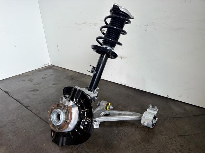 Knuckle, front left Mercedes EQB