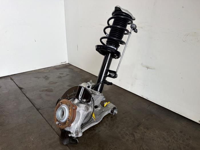 Knuckle, front right Mercedes EQB
