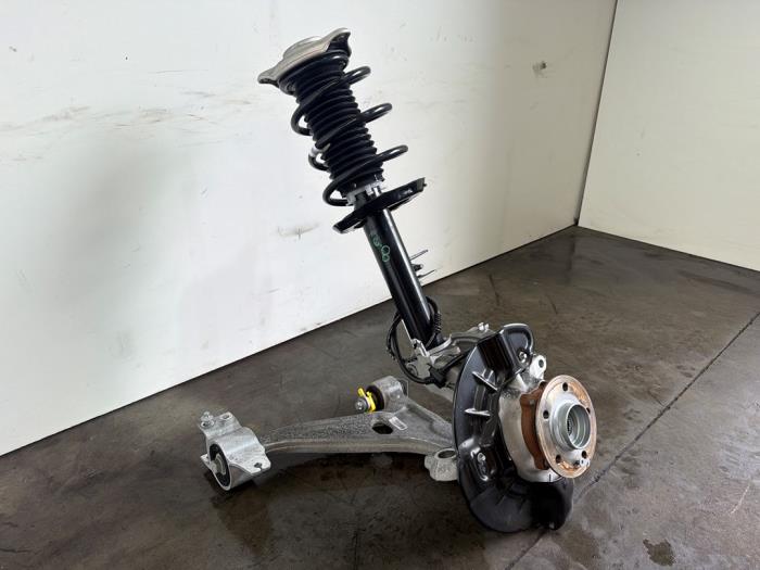 Knuckle, front right Mercedes EQB