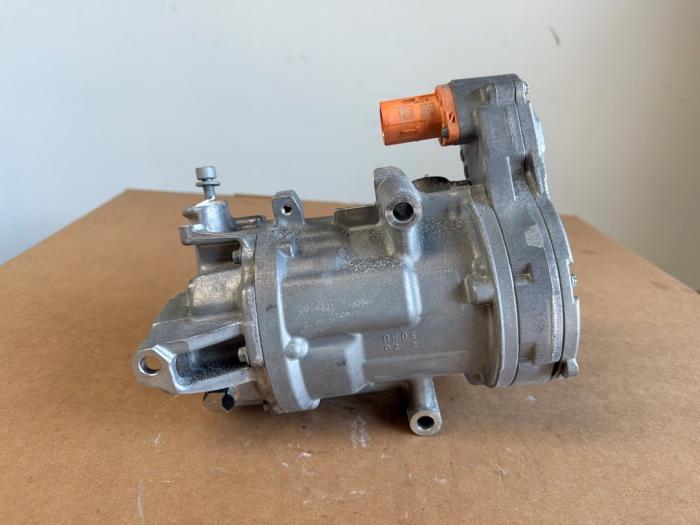 Air conditioning pump Mercedes EQB