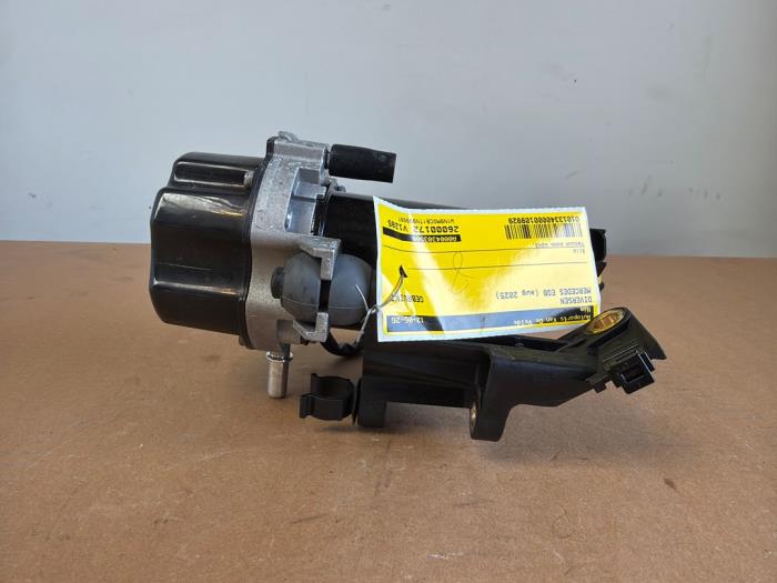 Varios Mercedes EQB