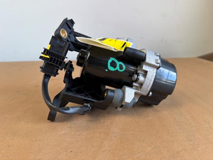 Varios Mercedes EQB