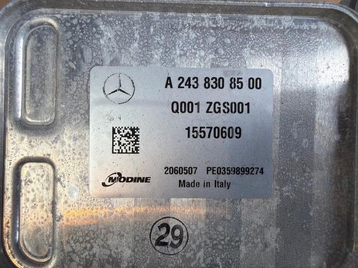 Aircoverdamper Mercedes EQB