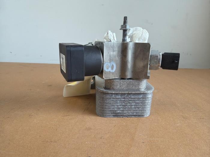 Aircoverdamper Mercedes EQB