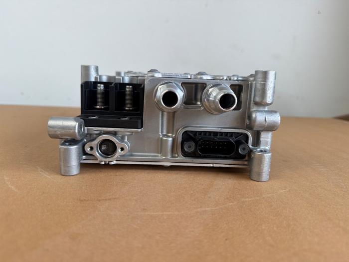 Convertisseur Mercedes EQB