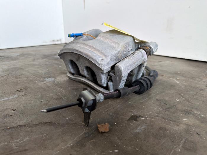 Front brake calliper, right Mercedes EQA