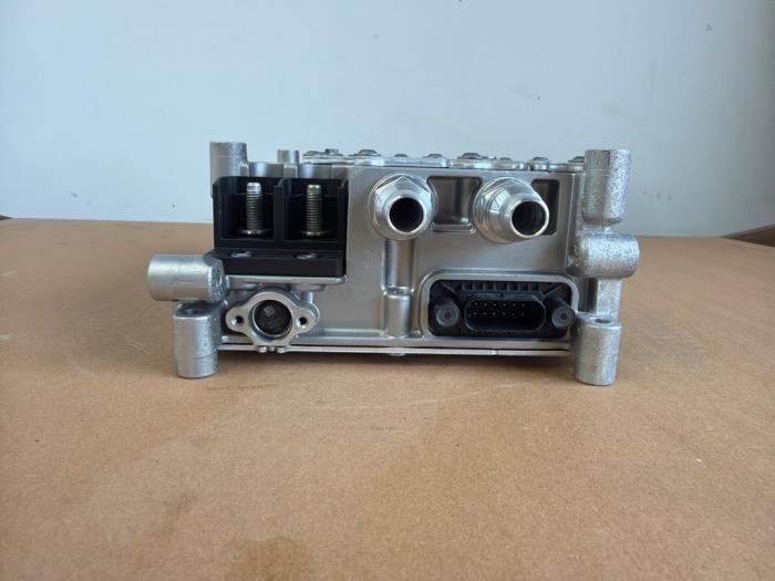 Convertisseur Mercedes EQA