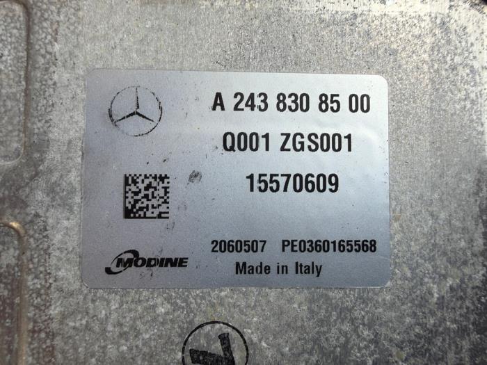 Evaporateur clim Mercedes EQA