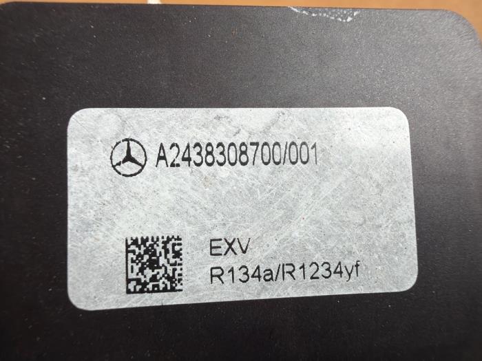 Evaporateur clim Mercedes EQA