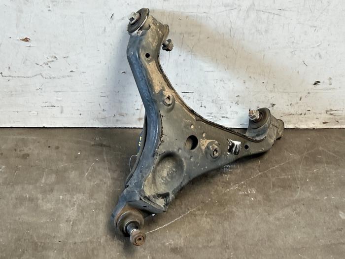 Bras de suspension avant gauche Mercedes Sprinter