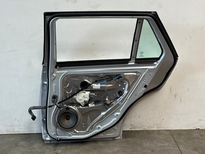 Rear door 4-door, right Mercedes E-Klasse