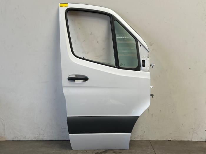 Door 2-door, right Mercedes Sprinter