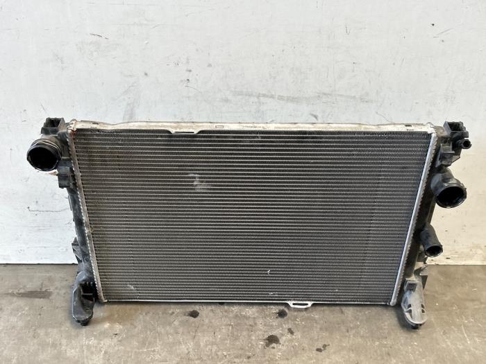 Radiateur Mercedes E-Klasse