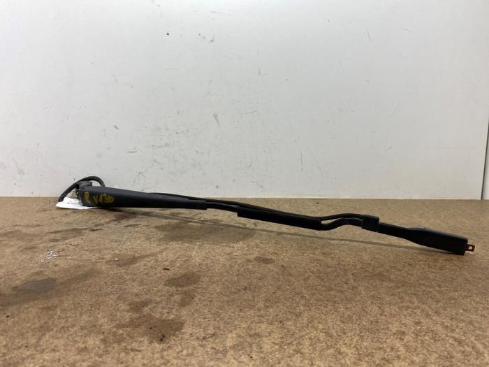 Brazo delantero de limpiaparabrisas Mercedes Vito
