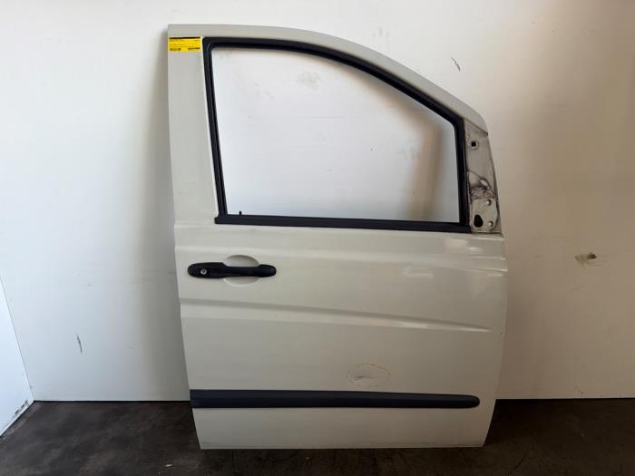 Door 2-door, right Mercedes Vito