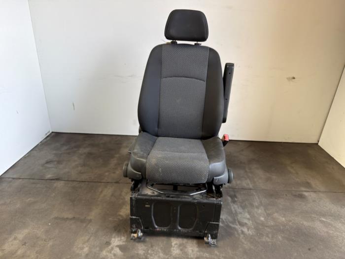 Siège droit Mercedes Vito