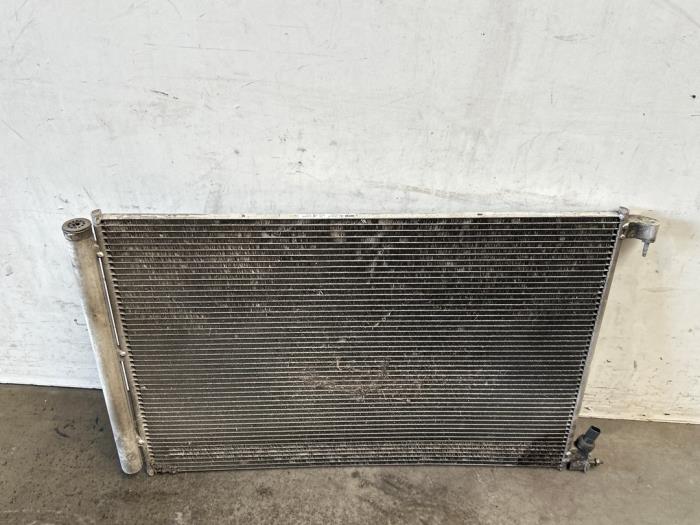 Gebruikte Airco Condensor Mercedes C (W205) C-300de 2.0 Turbo 16V Prijs € 151,25 Inclusief btw aangeboden door Autoparts Van De Velde