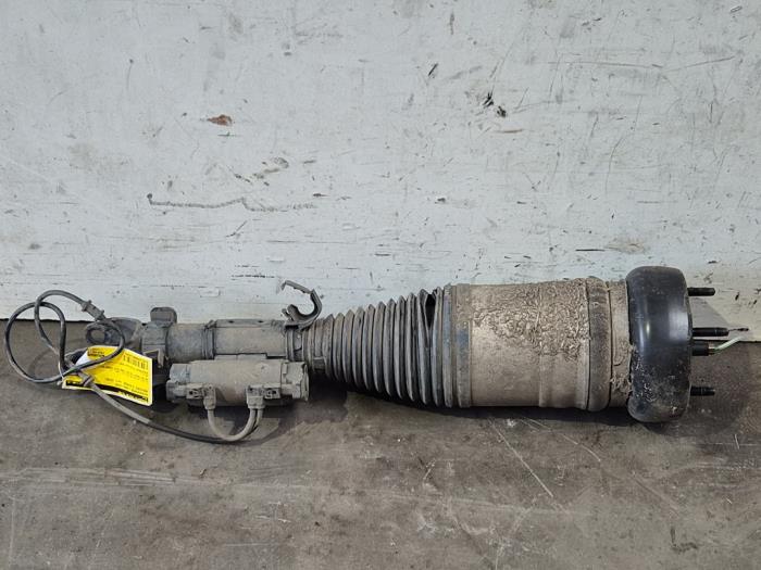 Fronts shock absorber, left Mercedes C-Klasse