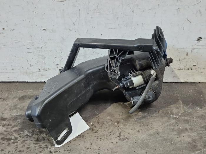 Front windscreen washer reservoir Mercedes C-Klasse