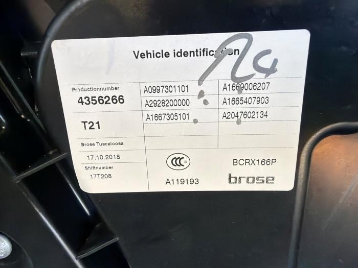 Drzwi lewe tylne wersja 4-drzwiowa Mercedes GL-KLASSE
