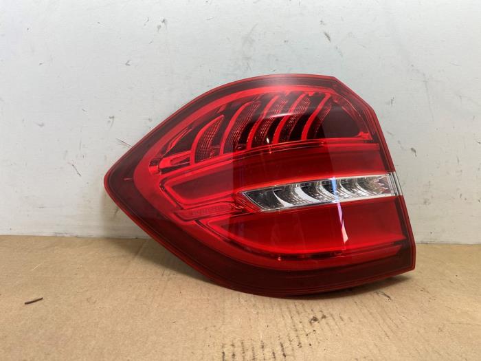Luz trasera izquierda Mercedes GL-KLASSE