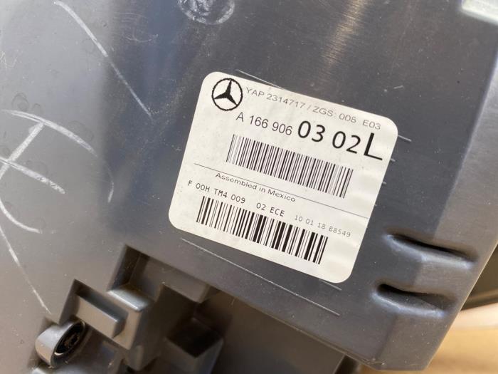 Tylne swiatlo pozycyjne lewe Mercedes GL-KLASSE