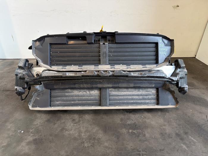 Frontpaneel Mercedes GLB-Klasse