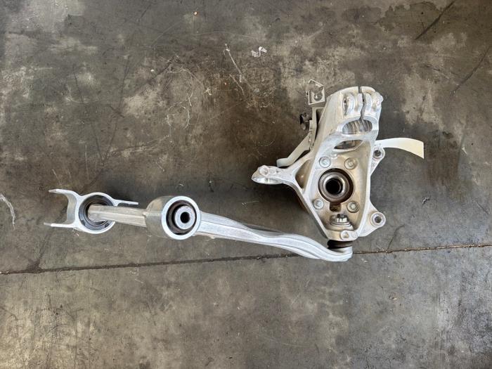 Fusee links-voor Mercedes GLB-Klasse