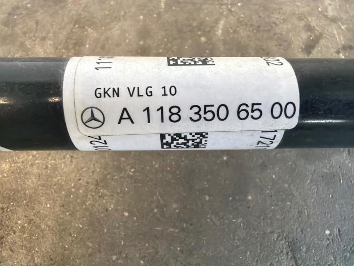 Eje de transmisión izquierda detrás Mercedes GLB-Klasse