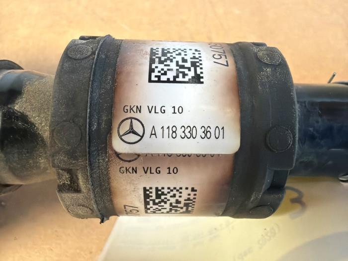 Eje de transmisión izquierda delante Mercedes GLB-Klasse