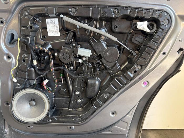 Puerta de 4 puertas derecha detrás Mercedes GLB-Klasse