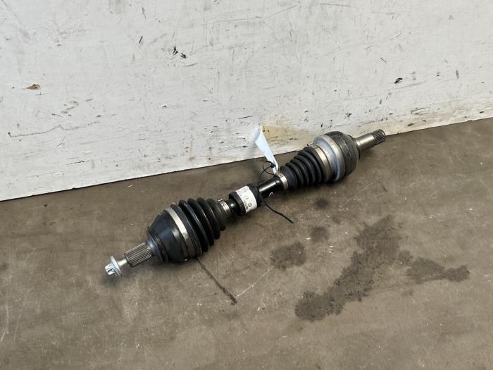Front drive shaft, left Mercedes CLA