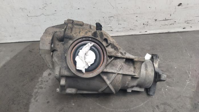 Differentieel achter Mercedes C-Klasse