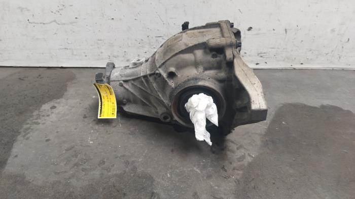Differentieel achter Mercedes C-Klasse
