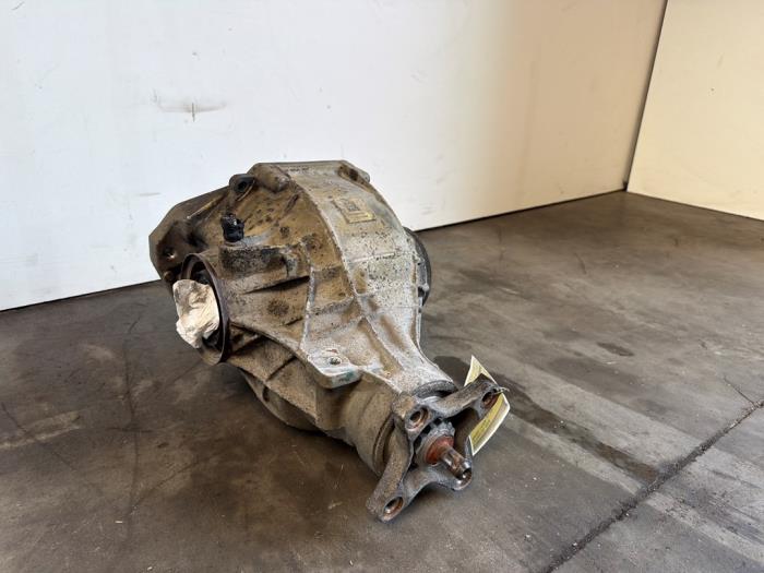 Differentieel achter Mercedes C-Klasse